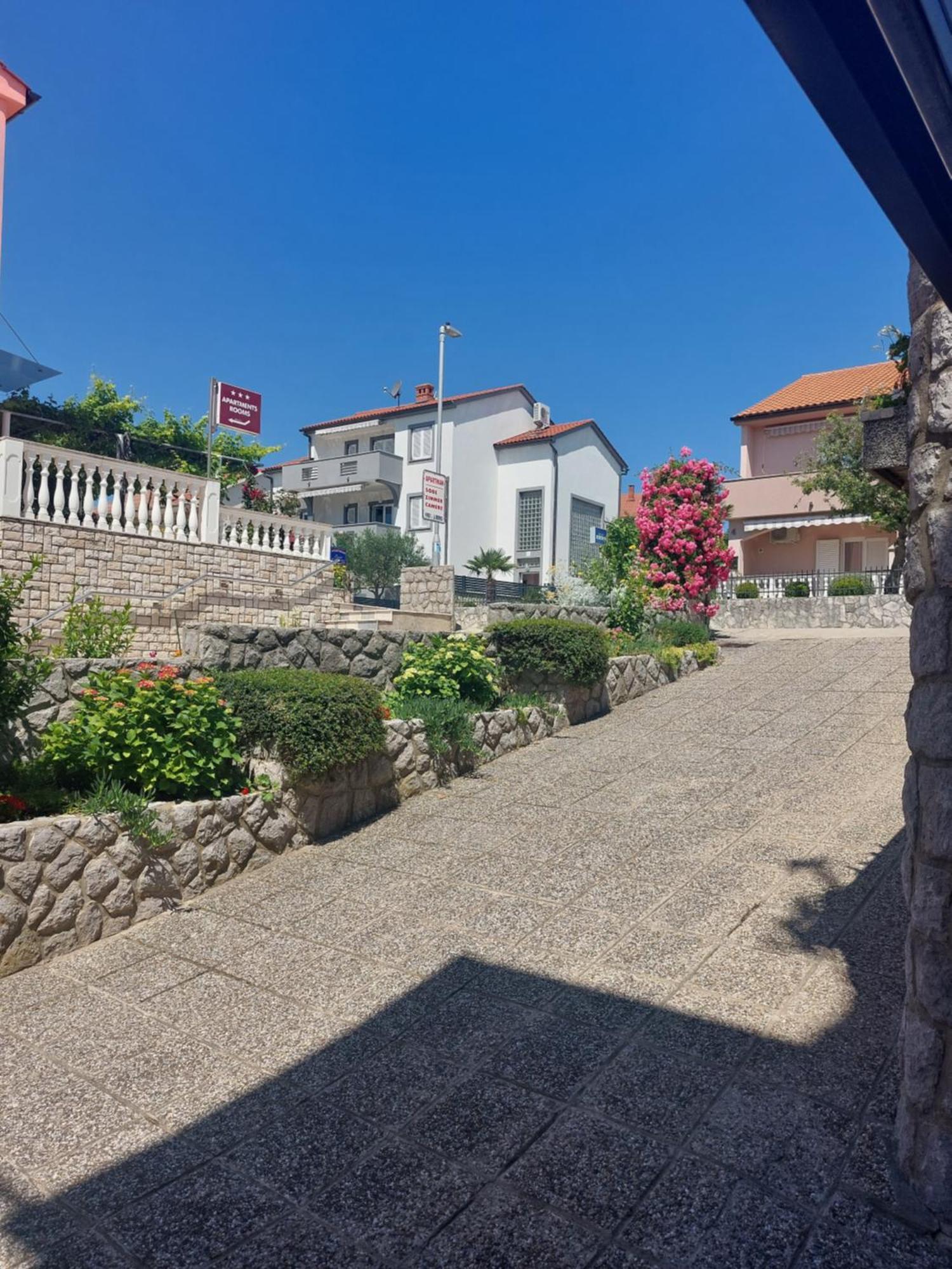 Apartmani Paradiso Krk Town Kültér fotó